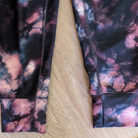 Girls Old Navy Activewear - Picture 2 of 5